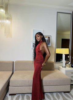 Chocolate. DAMAC Maison Prive Tower - escort in Dubai Photo 11 of 13