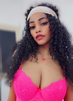 Chocolate - escort in Riyadh Photo 1 of 12