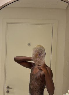 Chocolatebunny 1 - Acompañantes masculino in Dubai Photo 5 of 7