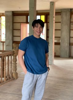 Choi - Acompañantes masculino in Manila Photo 3 of 6