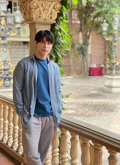 Choi - Acompañantes masculino in Manila Photo 6 of 6