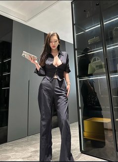 Chole - escort in Bangkok Photo 1 of 4