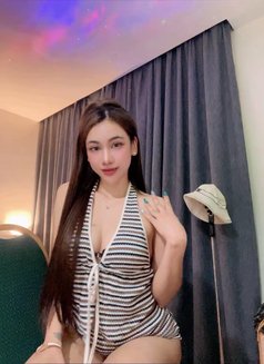 Chompoo - escort in Bangkok Photo 2 of 4