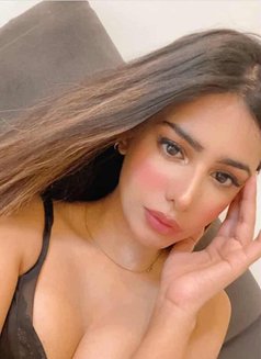 Chop - escort in Tirana Photo 4 of 5