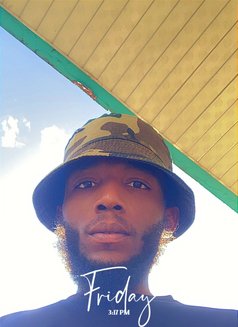 Chopstick - Acompañantes masculino in Port of Spain Photo 1 of 2