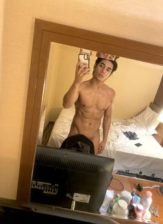Chris Alejandro Leon - Male escort in Jakarta Photo 8 of 10