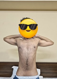 Chris - Male escort in Bangalore Photo 8 of 10