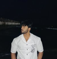 Chris - Male dominatrix in Dubai