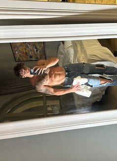 Chris Montana - Acompañantes masculino in Bangkok Photo 13 of 30