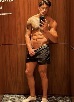Chris Montana - Acompañantes masculino in Bangkok Photo 24 of 30