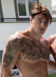 Chris Montana - Acompañantes masculino in Bangkok Photo 26 of 30