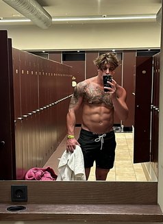 Chris Montana - Acompañantes masculino in Bangkok Photo 27 of 30