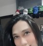 Chrisha - Acompañantes transexual in Manila Photo 8 of 9