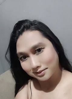 Chrisha - Transsexual escort in Manila Photo 9 of 9