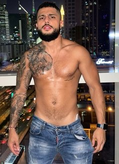 Chrislatinboy - Male escort in Dubai Photo 3 of 7