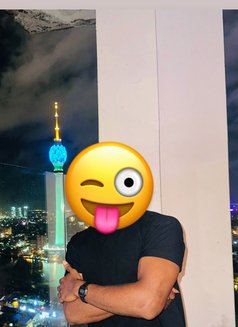 Chriss 1 - Acompañantes masculino in Colombo Photo 5 of 6