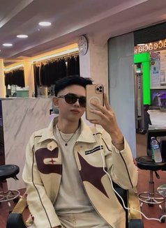 Christ Young Hyper Boy - Male escort in Jakarta Photo 3 of 11