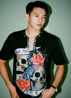 Christ Young Hyper Boy - Male escort in Jakarta Photo 4 of 11