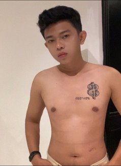Christ Young Hyper Boy - Male escort in Jakarta Photo 6 of 11