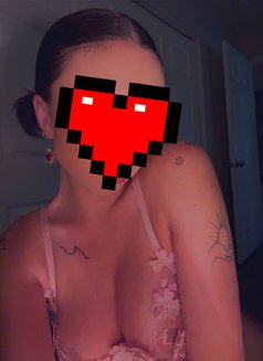 Christale - puta in Palermo Photo 2 of 5