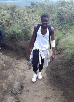 Christian - Acompañantes masculino in Nairobi Photo 3 of 3