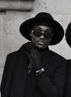 Christian Monthe - Male escort in Seoul Photo 1 of 2