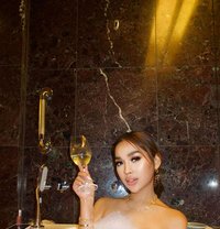 CHRISTINA BENITEZ ARTIST/MODEL - puta in Taipei Photo 1 of 21