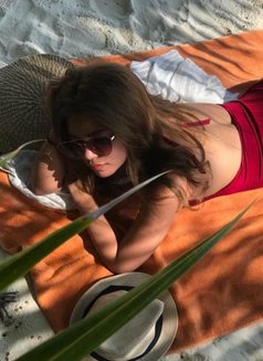 Christina High Class Vip - escort in Dubai Photo 4 of 16