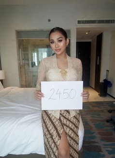 Christina - puta in Jakarta Photo 6 of 6