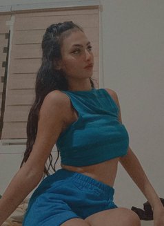 Christina Sexy - puta in Beirut Photo 7 of 10