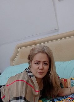 Christine - puta in Dubai Photo 1 of 1