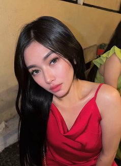 CHRISTINE - escort in Manila Photo 10 of 12