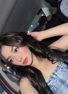 CHRISTINE - escort in Manila Photo 11 of 12