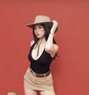 Christine - Transsexual escort in Doha Photo 6 of 7