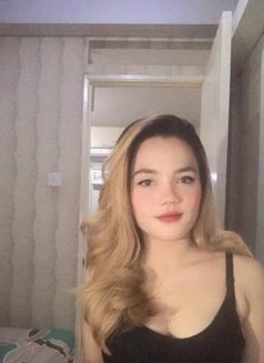 Christine - puta in Jakarta Photo 1 of 19