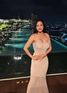 Christine, ready and willing to go - escort in Hong Kong Photo 2 of 7