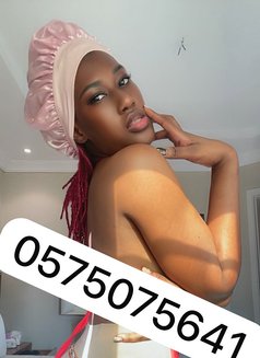 Christine - escort in Jeddah Photo 2 of 4