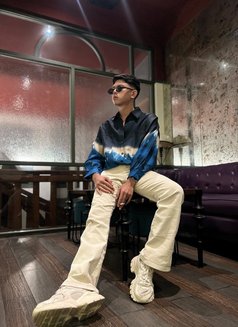 Christma - Male escort in Jakarta Photo 8 of 13