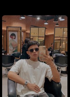 Christma - Male escort in Jakarta Photo 12 of 13