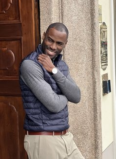Christopher - Male companion in Milan Photo 13 of 16