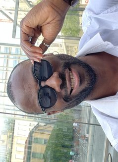 Christopher - Male companion in Milan Photo 15 of 16