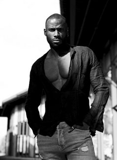 Christopher - Male companion in Milan Photo 18 of 20