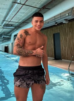Christopjer - Male escort in Malta Photo 1 of 3
