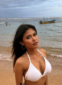 Christy - escort in Bali Photo 13 of 18