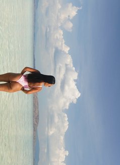 Christy - escort in Singapore Photo 5 of 8