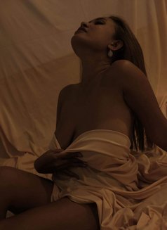 Christy new arrived (orchard) - escort in Singapore Photo 6 of 14