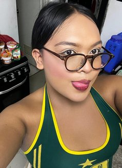 Christyiane - Transsexual escort in Makati City Photo 2 of 6