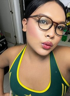 Christyiane - Transsexual escort in Makati City Photo 3 of 6