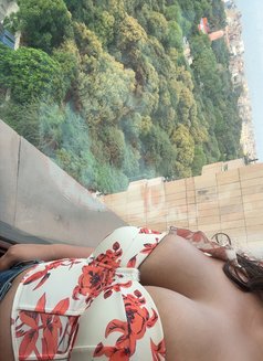 Chubby Babe - escort in New Delhi Photo 2 of 4