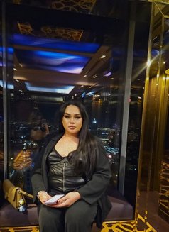 Runu massage Both Strong Dick Mistress - Acompañantes transexual in Al Manama Photo 1 of 5